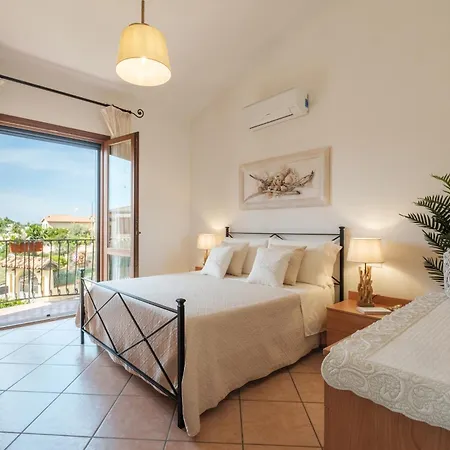 Mare E Centro 5 Min Auto - Con Wi-fi, Netflix E A-c בית נופש פולה