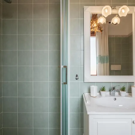 Mare E Centro 5 Min Auto - Con Wi-fi, Netflix E A-c *