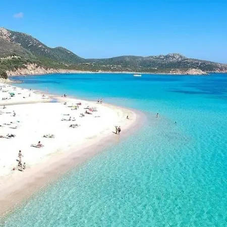 Pula- A 2 Passi Dal Mare Con Wi-fi, Netflix E A-c Holiday home
